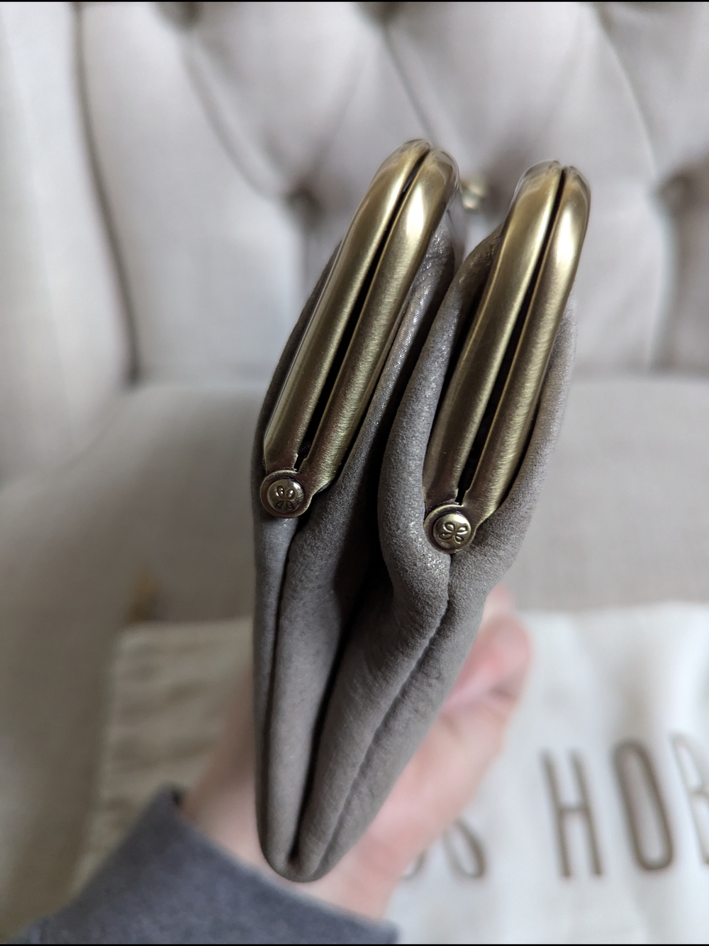 HOBO Lauren Gray Taupe Leather Kiss-Lock Clutch - Picture 2 of 6